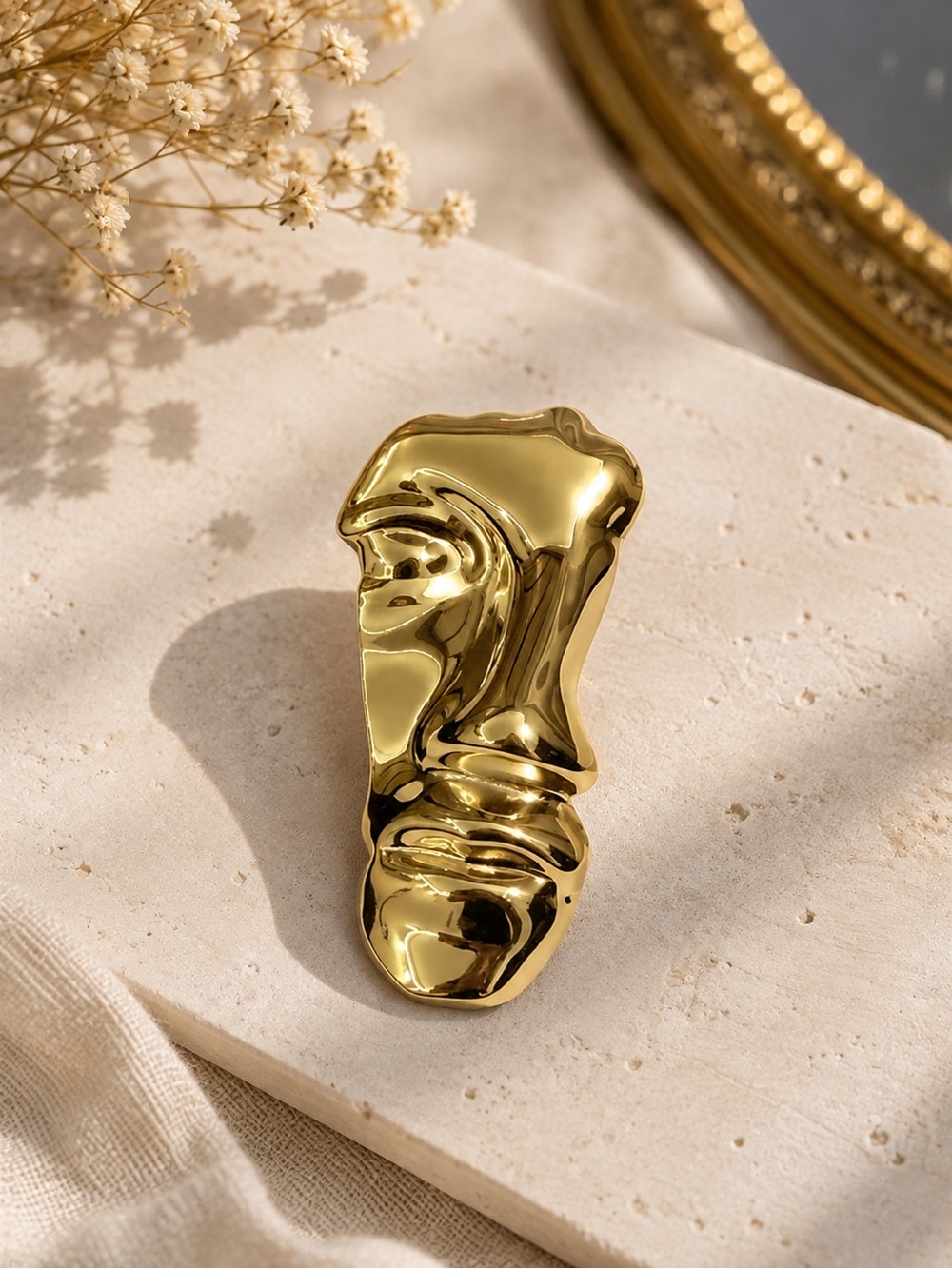 Gold Abstract Face Pin Brooch - Picture 5 of 7